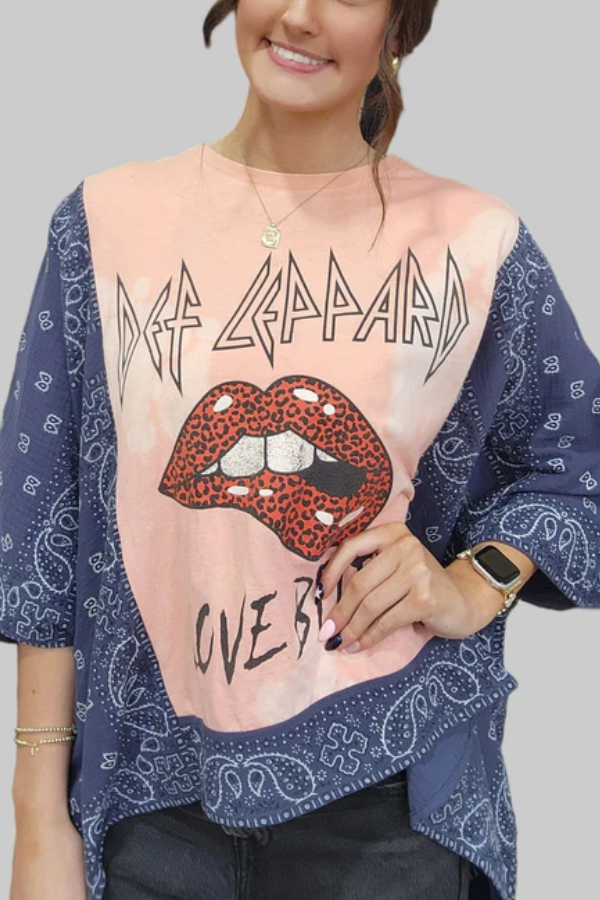 Def Leppard Printed Batwing Sleeve T-Shirt (with Pocket)