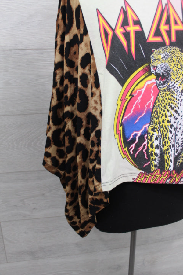 Def Leppard Hysteria-print Bat-sleeve T-shirt (with Back Pocket)
