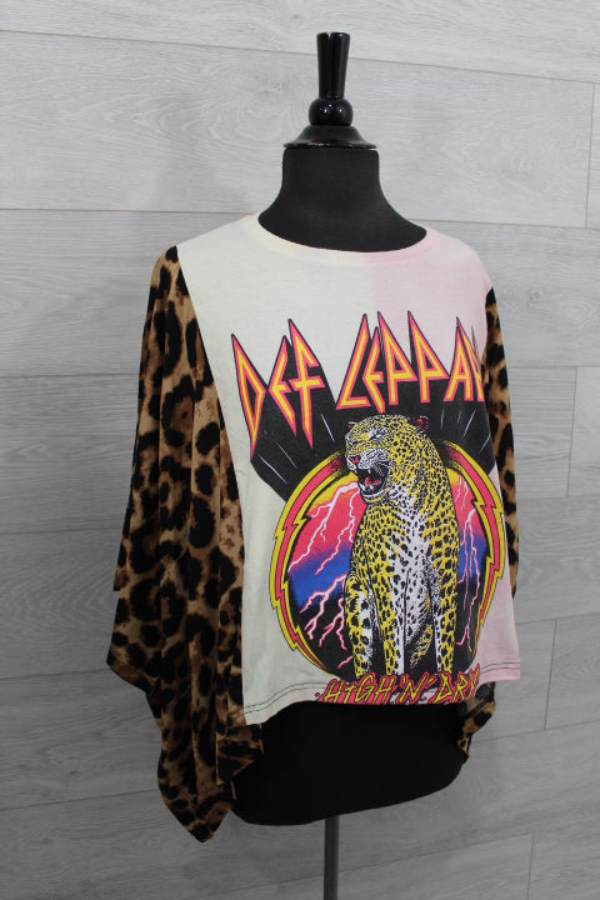 Def Leppard Hysteria-print Bat-sleeve T-shirt (with Back Pocket)